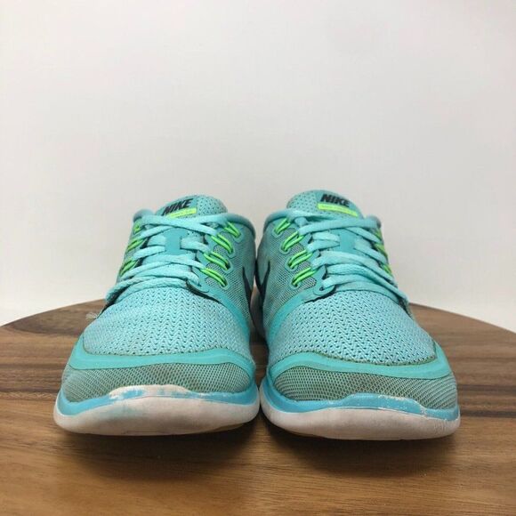 Nike Free 5.0 Womens Size 6 Blue White Shoes Sneakers Running 724383-400 - Picture 2 of 8